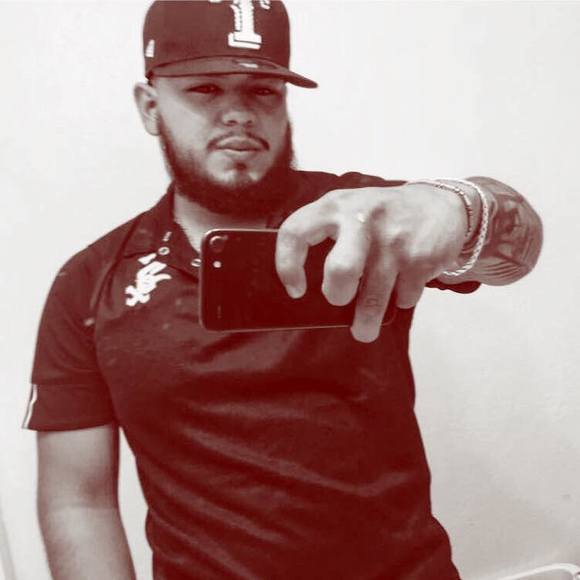 Meet your Posher, Fernando - Picture 1 of 1